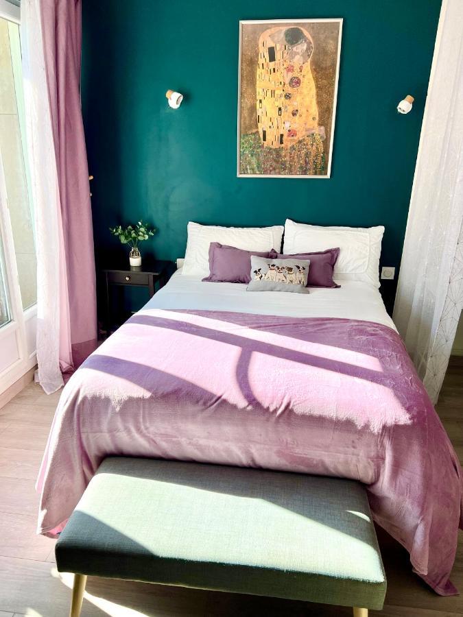Appartement Studio 17e Près De Palais De Congrès Et Porte Maillot *